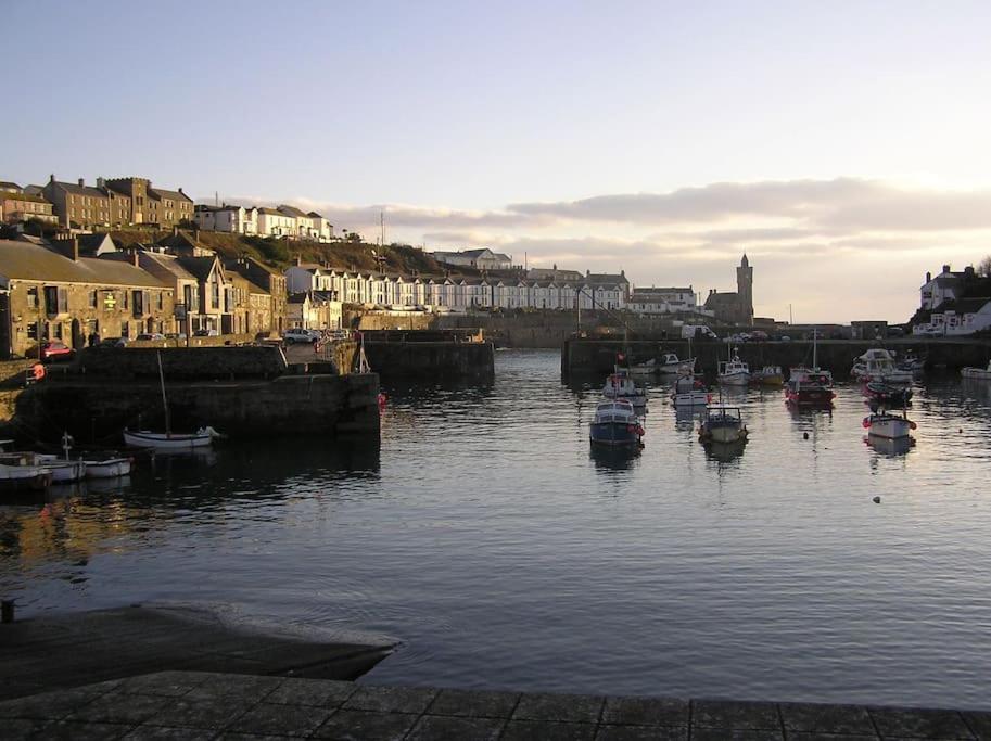 Kota Restaurant & Rooms Porthleven Exterior photo